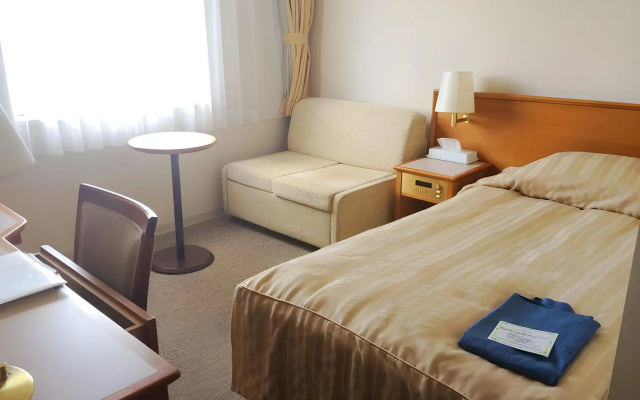 Hotel Okhotsk Palace