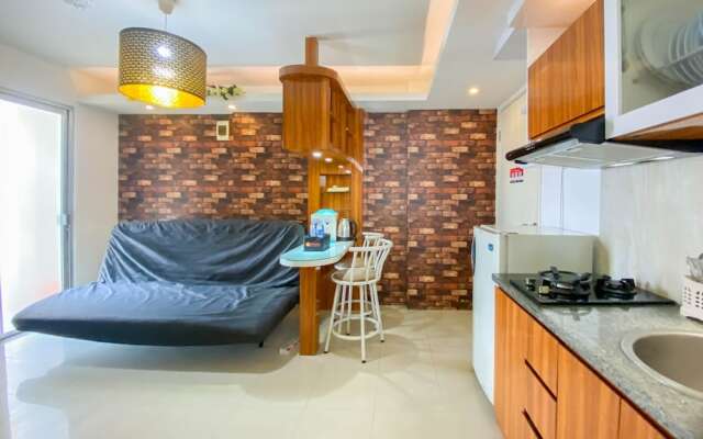 Comfort And Homey 3Br Bassura City Apartment
