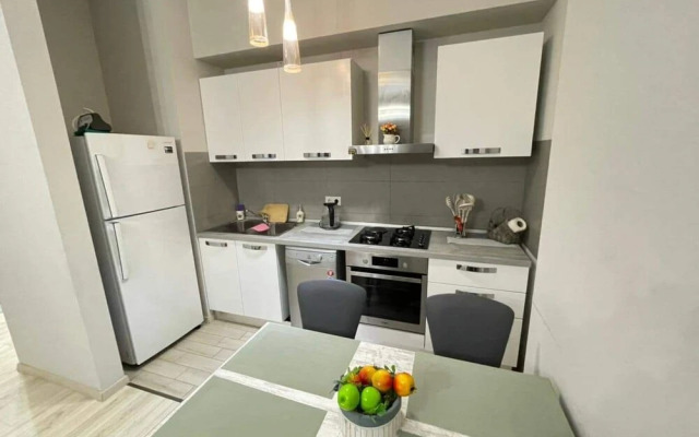 Cozy Apartment at M2