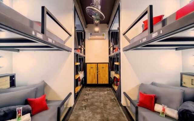 Episode 11 Hostel Sukhumvit