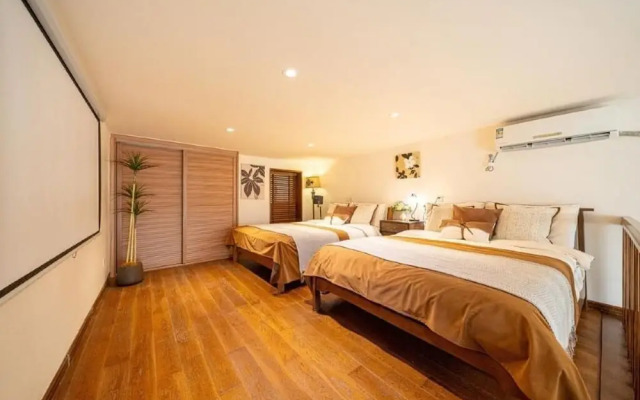 Shanghai Hills& Well-time MCM Family B&B