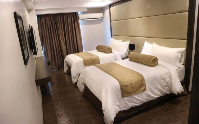 West Avenue Suites