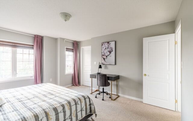 GLOBALSTAY. Luxury 3BR Townhomes with HOT TUB, Gym, BBQ