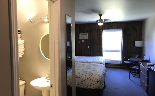 Hush Lodge & Cottages