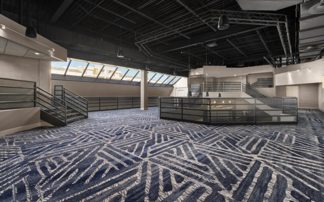 Crowne Plaza Virginia Beach Town Center by IHG