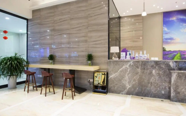 Lavande Hotels·Chengdu Xihe Bolin Square