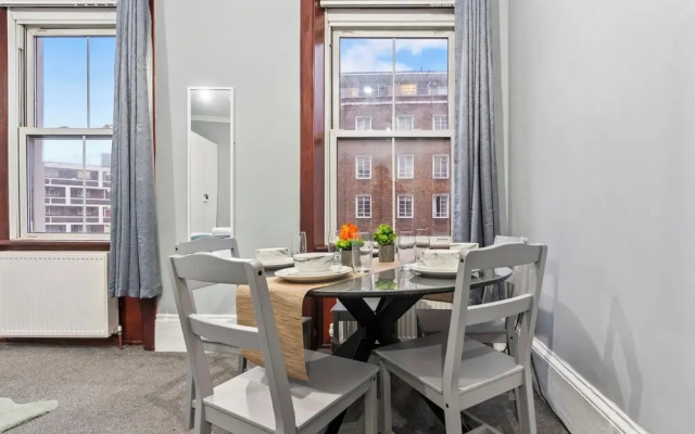 Luxury London Apartment With 3 Bedrooms