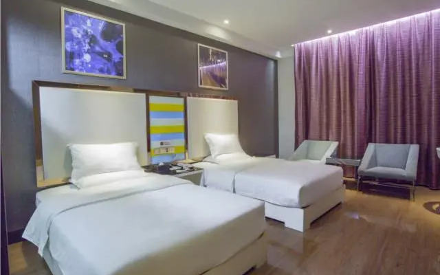 Jtour Inn Dongxing Guizhou Road Baihui