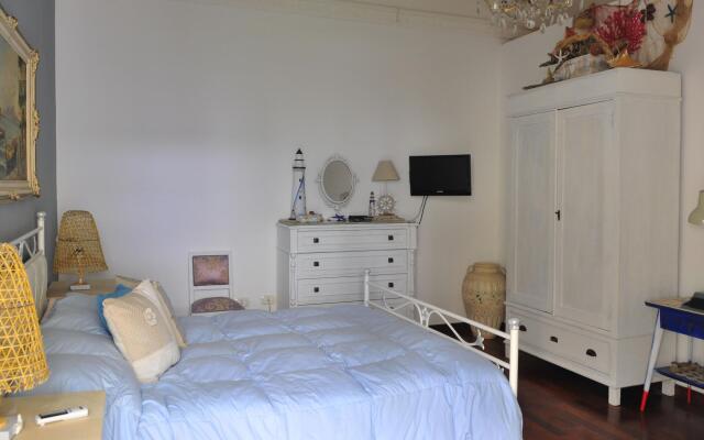 Petra Lavica Holiday Home