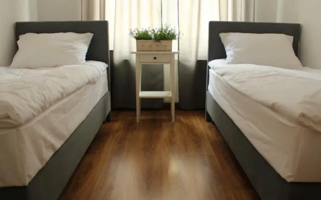 Sisters Lodge Hostel