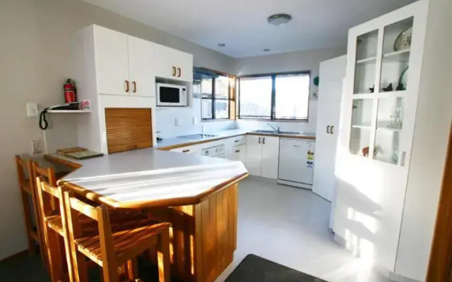 Athena Apartment