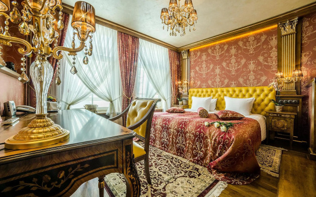 IMPERIAL Hotel & Restaurant