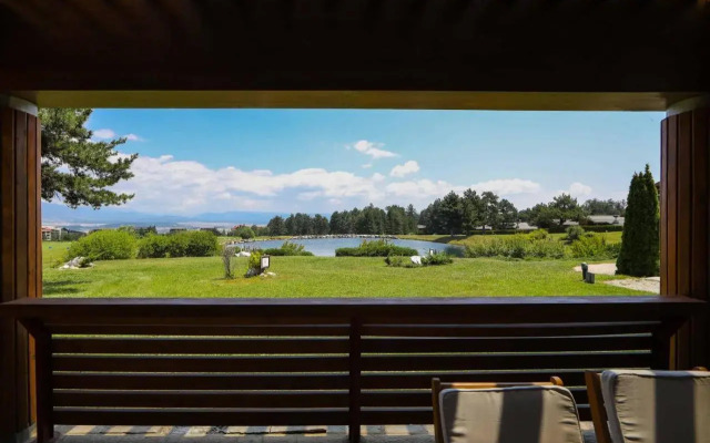 Lake View House