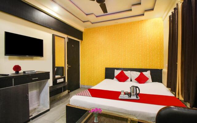 OYO Flagship 70359 Ecopark Guest House