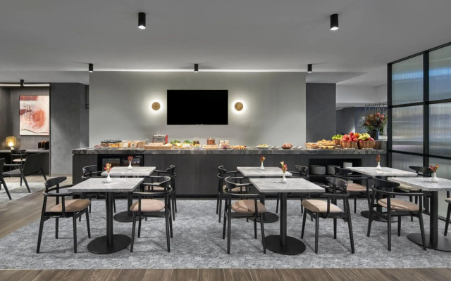 Melbourne Marriott Hotel