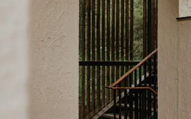 Tingjian Mount Mogan luxury design hostel