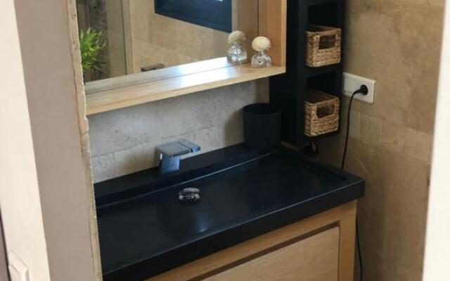 Villa moderne avec piscine