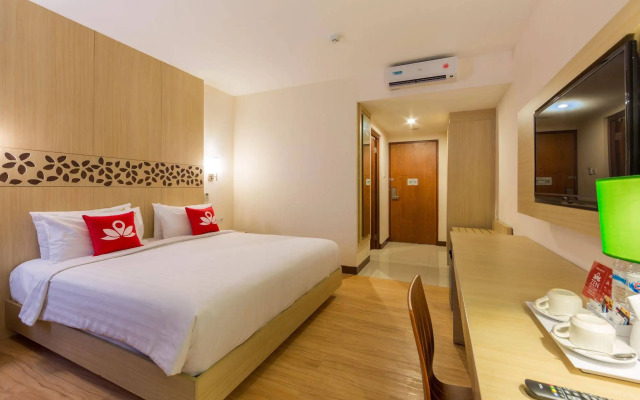 ZEN Rooms Kuta Tuban Suites