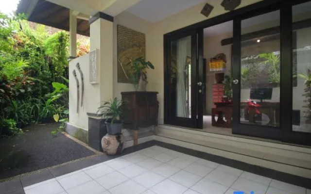Sari Gong Guest House, A Trishula Collection