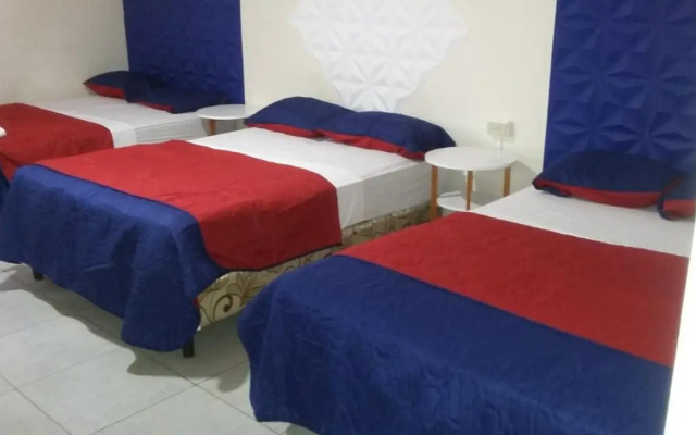Express Inn Panama International Airport Hostel