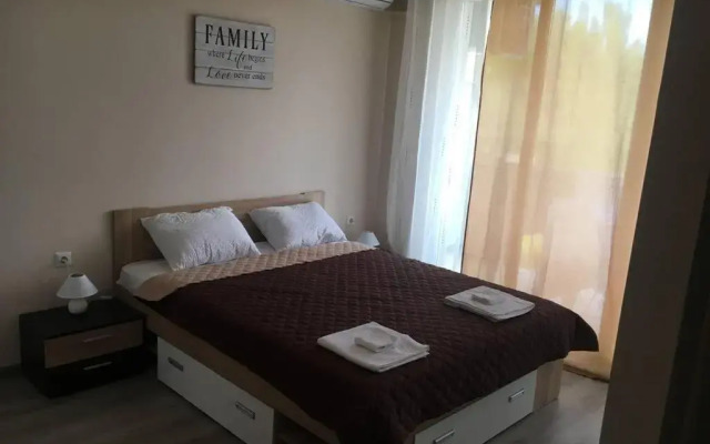 VIP VISION - 214 entire flat 2 beds two baths