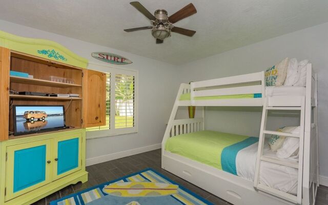 4604K - Beachside Splendor