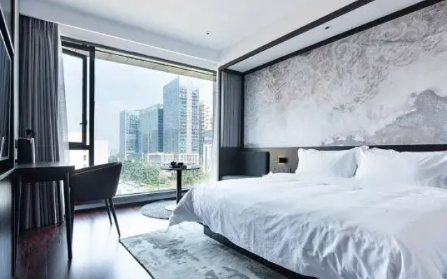 LuzhouxinyangHotel (Wanxianghui Shopping Center)