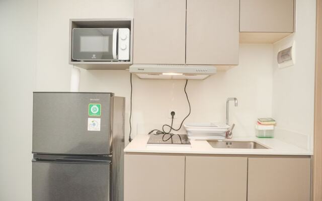 Modern Look And Homey 1Br At Gold Coast Apartment