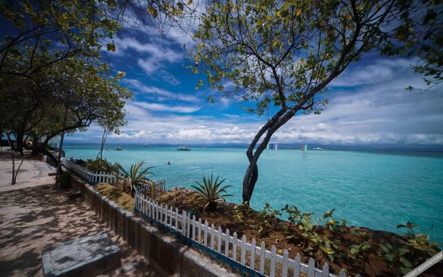 Nalusuan Island Resort and Marine Sanctuary