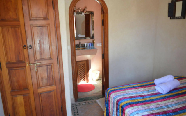 Riad Bonheur