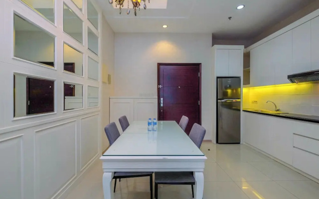 Elegant And Comfy 2Br Apartment At Casa Grande Residence