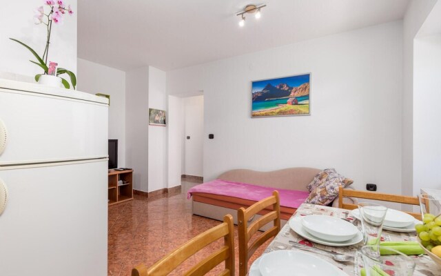 Nice Apartment in Fuzine With Wifi and 1 Bedrooms