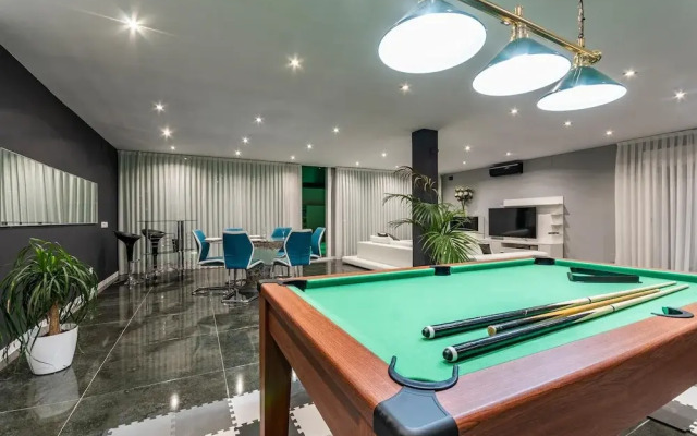 Luxurious Villa Iiheated Pool 200 Meters From The Beach Castelldefels-sitges