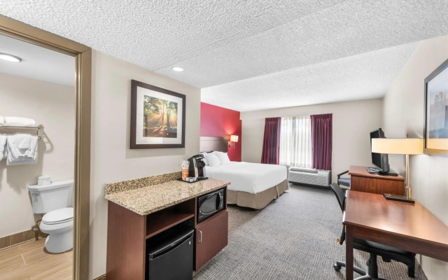 Quality Inn & Suites Columbus