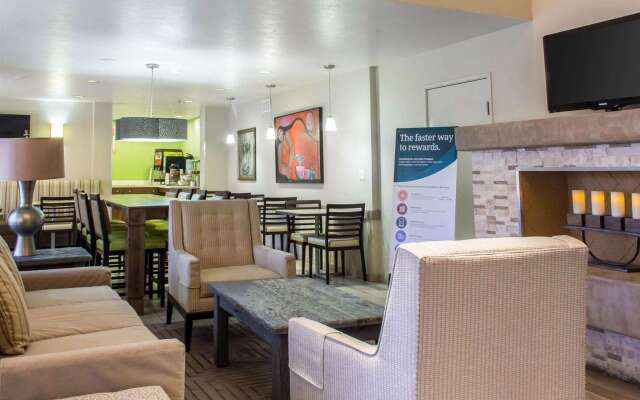 Comfort Suites At Tucson Mall