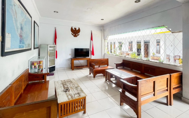 RedDoorz Seven 71 One – Lobby – Manna