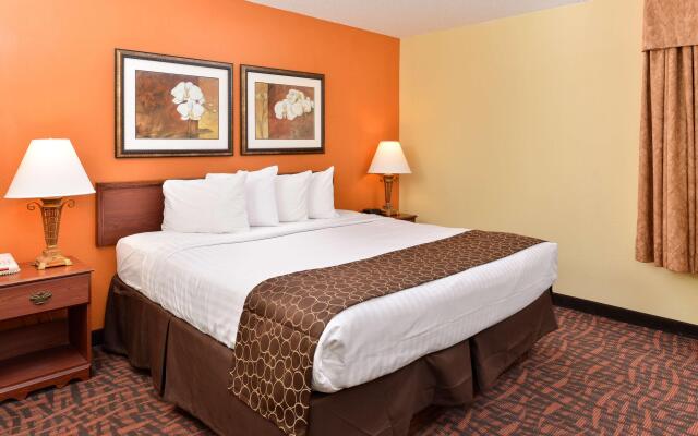 Best Western Louisville East Inn & Suites