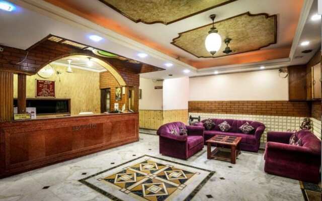 Hotel Redbury