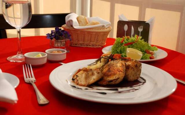 Oporto Hotel