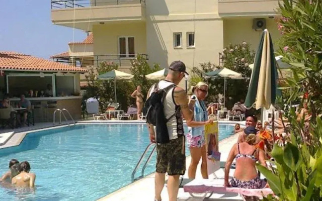 Dimitra Apartments