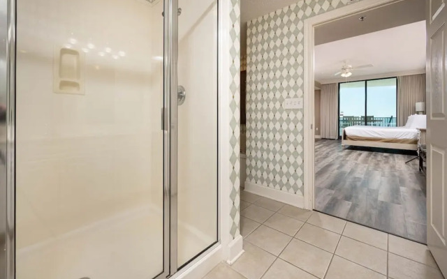 Phoenix Ix 805 3 Bedroom Condo