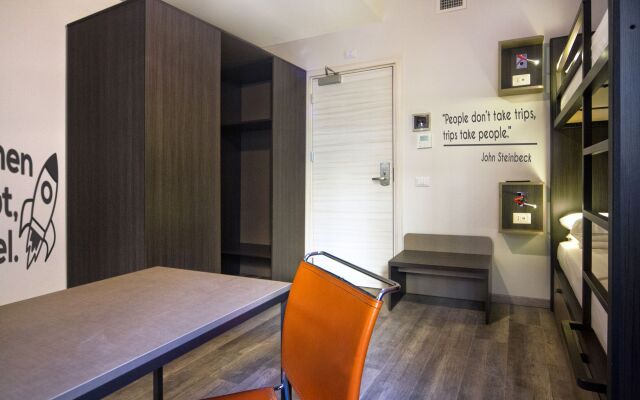 The RomeHello - Hostel