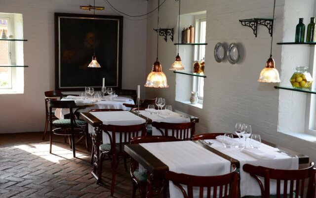 Hotel & Restaurant Fru Larsen