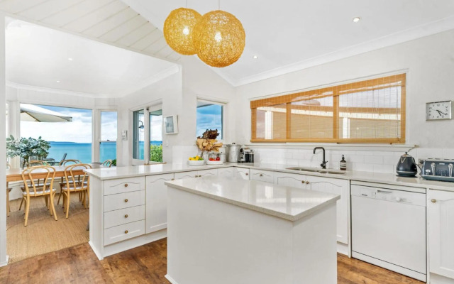 Elandra Absolute Beach Front Luxury