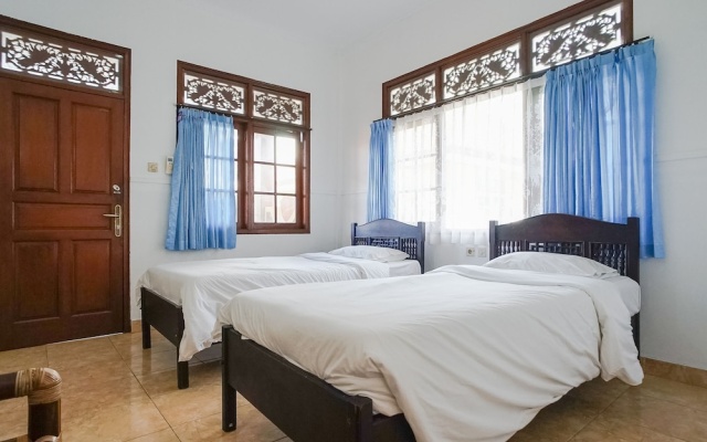 Indopurejoy House - Komala Indah Cottages - Hostel — фото 5