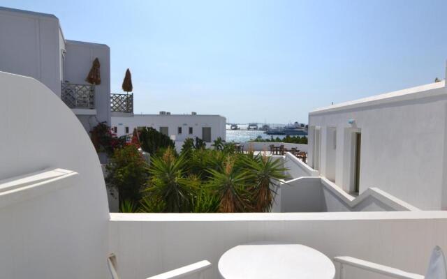Artemis Hotel