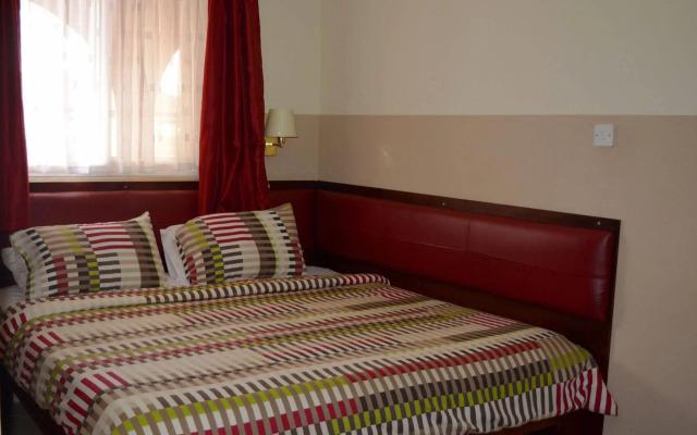Kunta Kinte Hotel