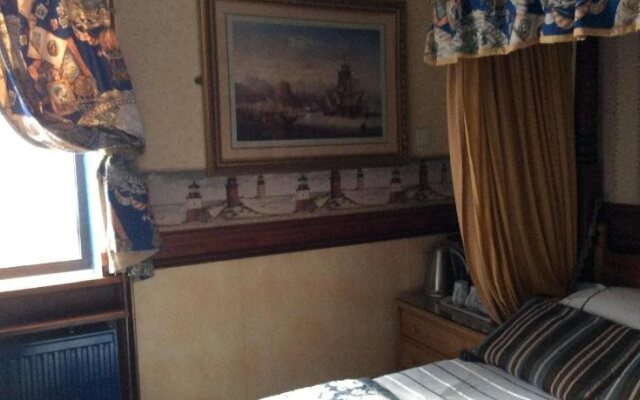 Admiral Guest House
