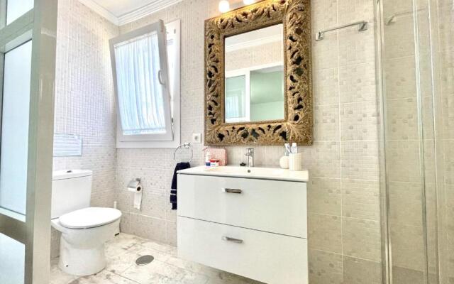 Seashell Beach House on the frontline of the ocean