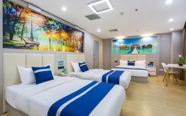 Golden Phoenix Hotel